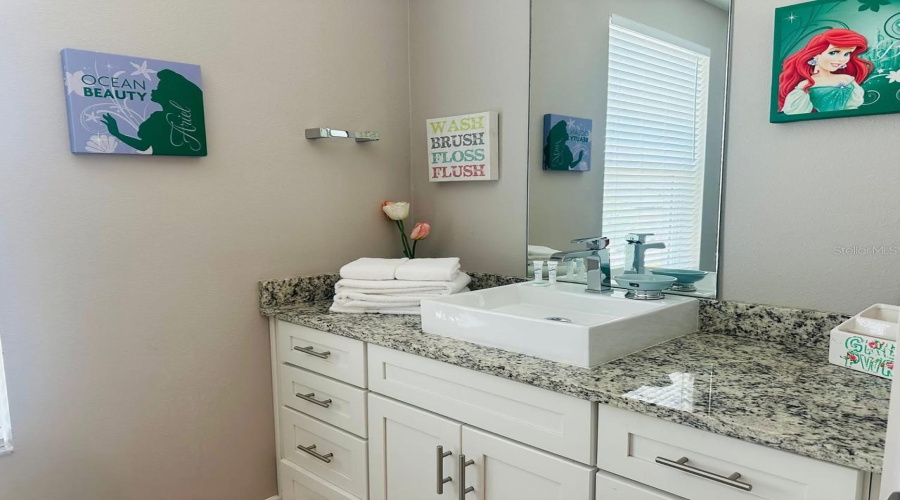 KISSIMMEE, Florida 34747, 4 Bedrooms Bedrooms, ,4 BathroomsBathrooms,Residential,For Sale,SUNNY DREAMS,0,MFRO6411224