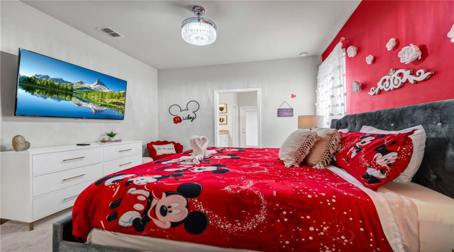 DAVENPORT, Florida 33897, 6 Bedrooms Bedrooms, ,4 BathroomsBathrooms,Residential,For Sale,LANA,0,MFRO6411602
