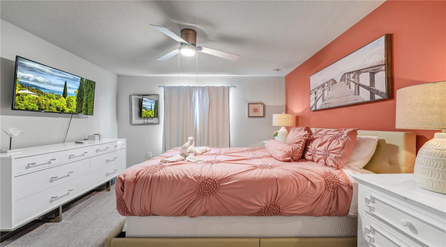 DAVENPORT, Florida 33897, 6 Bedrooms Bedrooms, ,4 BathroomsBathrooms,Residential,For Sale,LANA,0,MFRO6411602