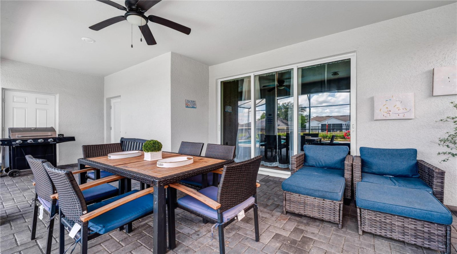 DAVENPORT, Florida 33897, 6 Bedrooms Bedrooms, ,4 BathroomsBathrooms,Residential,For Sale,LANA,0,MFRO6411602