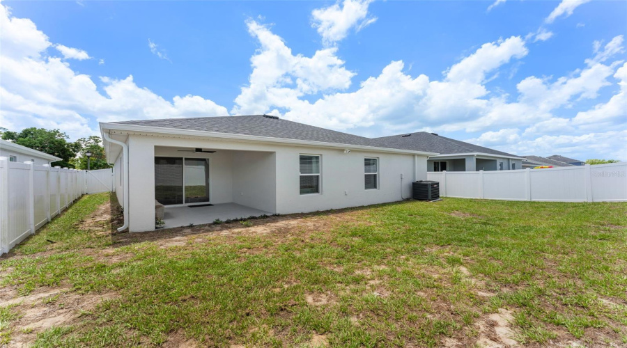 DAVENPORT, Florida 33837, 4 Bedrooms Bedrooms, ,2 BathroomsBathrooms,Residential,For Sale,MOUNTAIN FLOWER,0,MFRO6411570