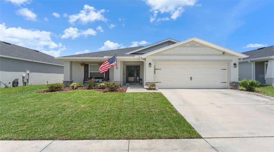 DAVENPORT, Florida 33837, 4 Bedrooms Bedrooms, ,2 BathroomsBathrooms,Residential,For Sale,MOUNTAIN FLOWER,0,MFRO6411570