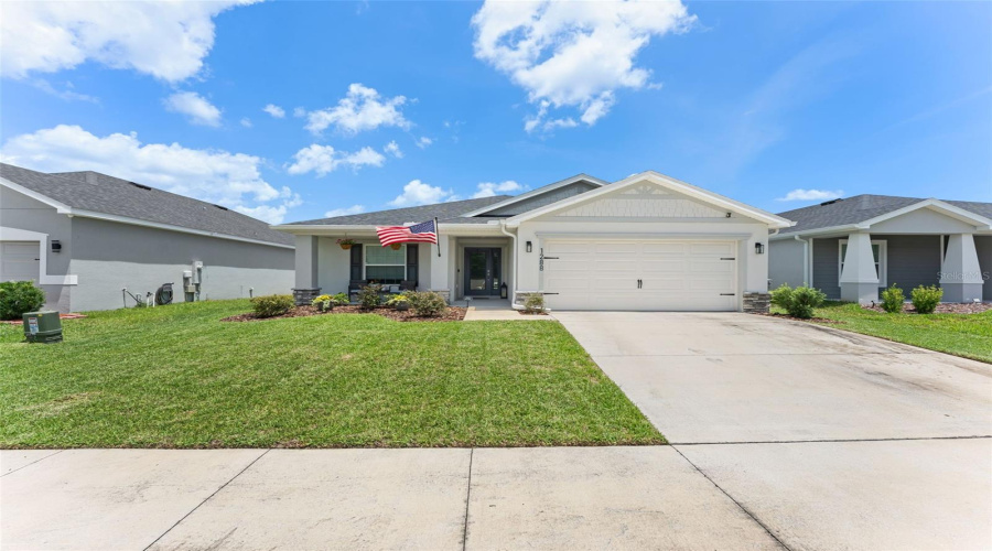 DAVENPORT, Florida 33837, 4 Bedrooms Bedrooms, ,2 BathroomsBathrooms,Residential,For Sale,MOUNTAIN FLOWER,0,MFRO6411570