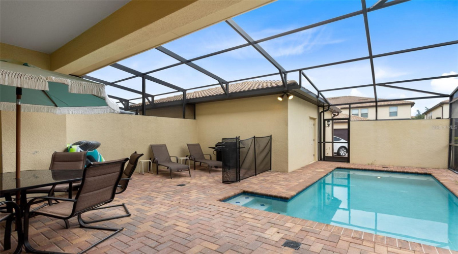 KISSIMMEE, Florida 34747, 5 Bedrooms Bedrooms, ,4 BathroomsBathrooms,Residential,For Sale,ADRIATICO,0,MFRO6411777