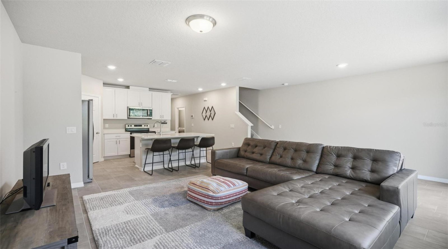 DAVENPORT, Florida 33896, 3 Bedrooms Bedrooms, ,2 BathroomsBathrooms,Residential,For Sale,LEGACY,0,MFRFC318867