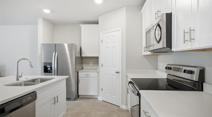DAVENPORT, Florida 33896, 3 Bedrooms Bedrooms, ,2 BathroomsBathrooms,Residential,For Sale,LEGACY,0,MFRFC318867