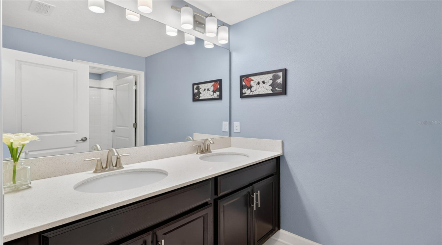 DAVENPORT, Florida 33896, 4 Bedrooms Bedrooms, ,3 BathroomsBathrooms,Residential,For Sale,STINGER,0,MFRO6411287