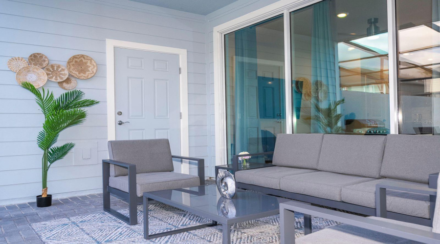 DAVENPORT, Florida 33897, 5 Bedrooms Bedrooms, ,4 BathroomsBathrooms,Residential,For Sale,LANA,0,MFRO6411079
