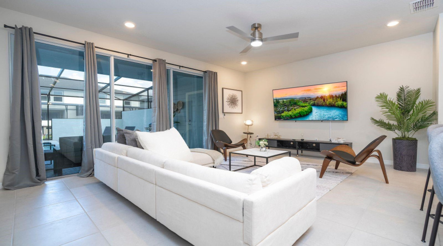 DAVENPORT, Florida 33897, 5 Bedrooms Bedrooms, ,4 BathroomsBathrooms,Residential,For Sale,LANA,0,MFRO6411079