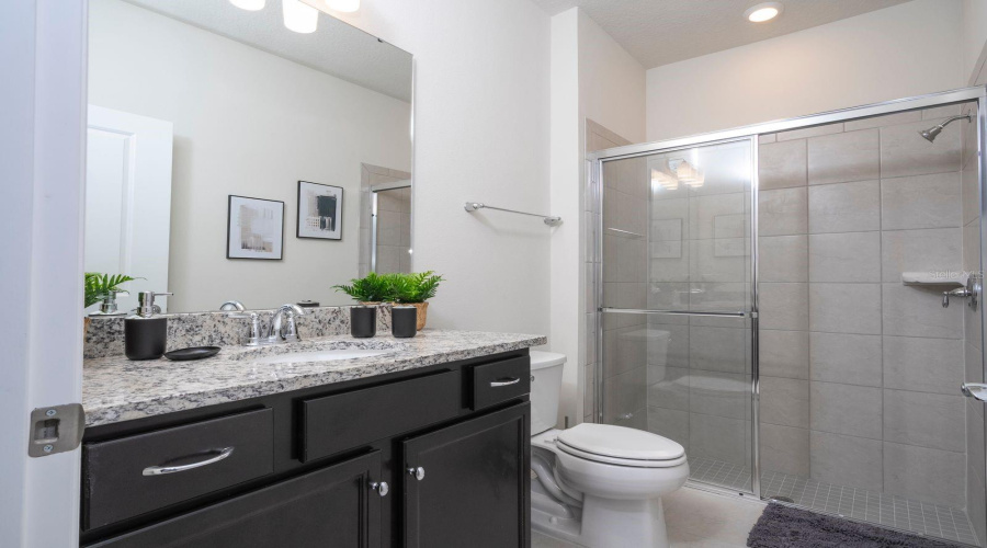 DAVENPORT, Florida 33897, 5 Bedrooms Bedrooms, ,4 BathroomsBathrooms,Residential,For Sale,LANA,0,MFRO6411079
