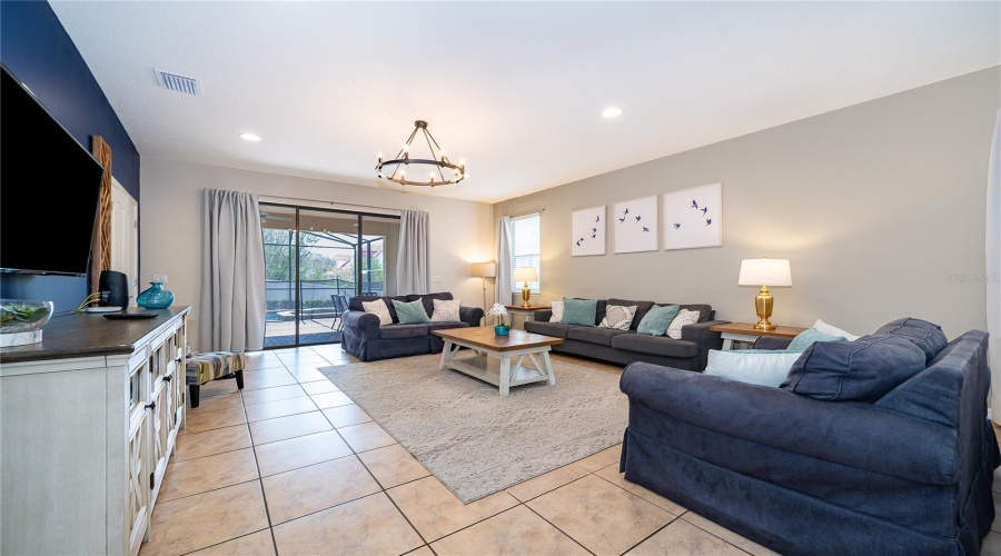 KISSIMMEE, Florida 34747, 7 Bedrooms Bedrooms, ,5 BathroomsBathrooms,Residential,For Sale,NICE,0,MFRO6411765