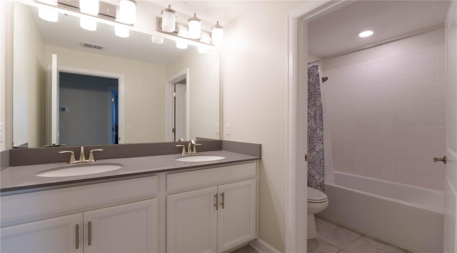 KISSIMMEE, Florida 34746, 6 Bedrooms Bedrooms, ,3 BathroomsBathrooms,Residential,For Sale,PRELUDE,0,MFRS5150542
