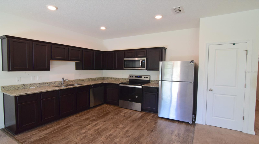 DAVENPORT, Florida 33837, 3 Bedrooms Bedrooms, ,2 BathroomsBathrooms,Residential,For Sale,GRANDIN,0,MFRO6400490