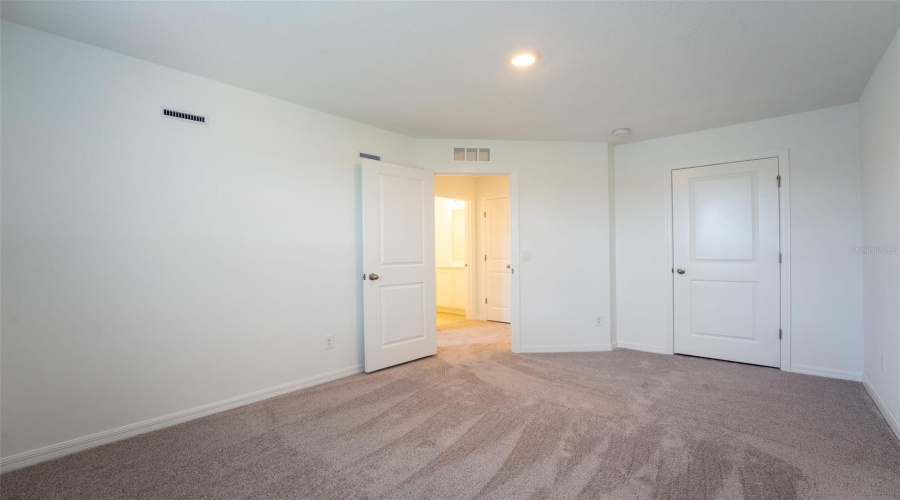 DAVENPORT, Florida 33896, 3 Bedrooms Bedrooms, ,2 BathroomsBathrooms,Residential,For Sale,PLANTATION,0,MFRS5150798