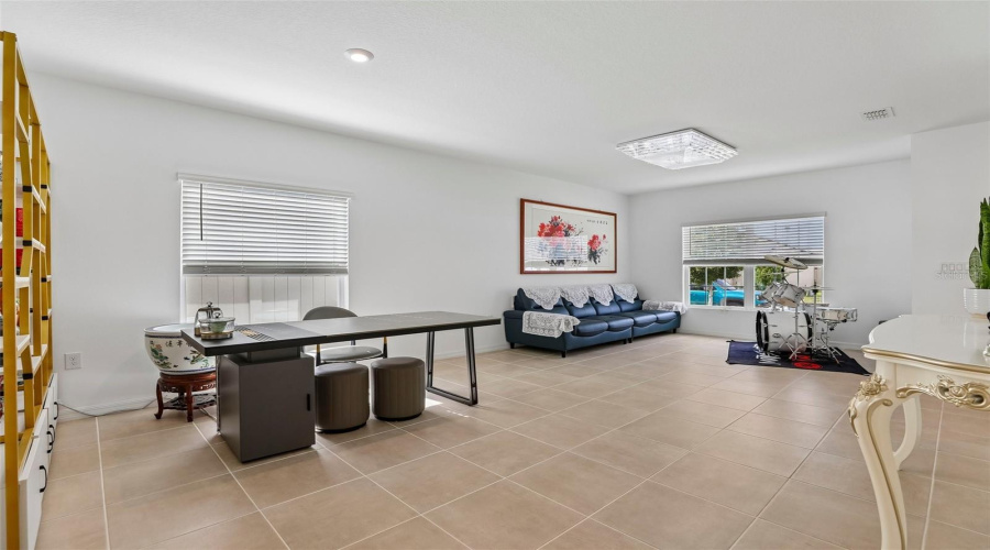 DAVENPORT, Florida 33897, 4 Bedrooms Bedrooms, ,2 BathroomsBathrooms,Residential,For Sale,COSTA BLANCA,0,MFRO6410948