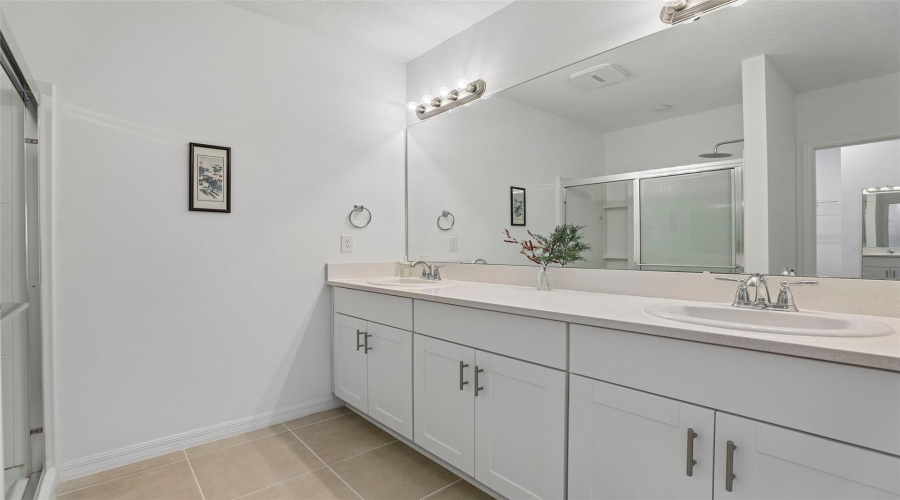 DAVENPORT, Florida 33897, 4 Bedrooms Bedrooms, ,2 BathroomsBathrooms,Residential,For Sale,COSTA BLANCA,0,MFRO6410948