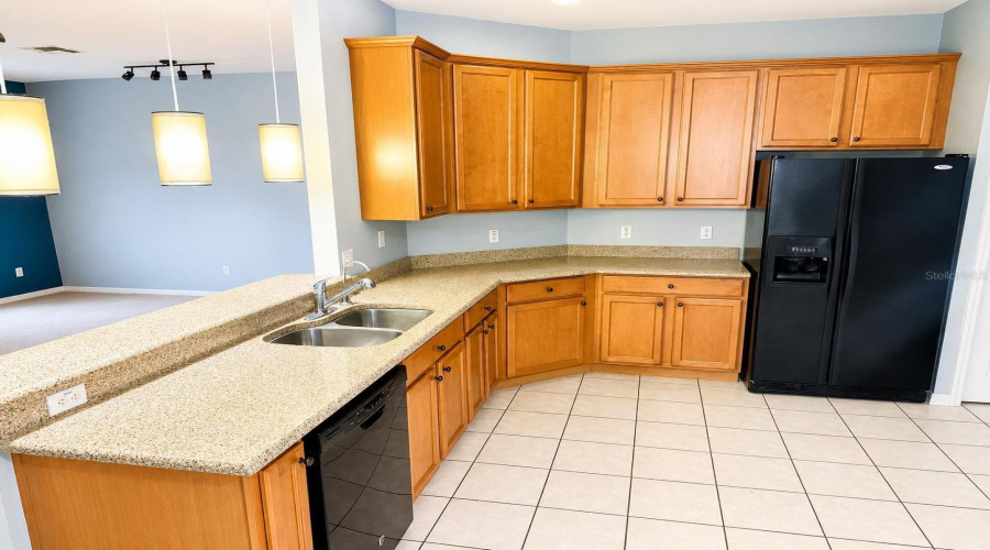 KISSIMMEE, Florida 34746, 5 Bedrooms Bedrooms, ,3 BathroomsBathrooms,Residential,For Sale,PATRICIAN,0,MFRO6411446