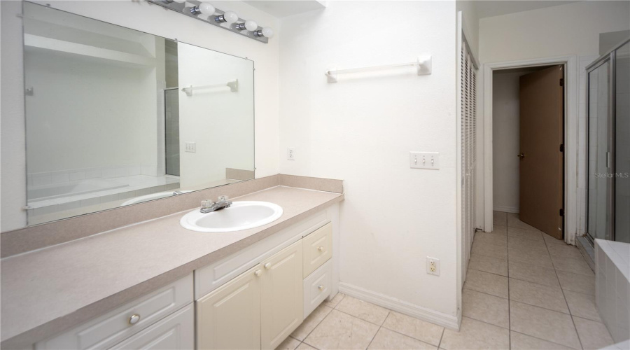 DAVENPORT, Florida 33897, 4 Bedrooms Bedrooms, ,3 BathroomsBathrooms,Residential,For Sale,ORCHID,0,MFRS5150832