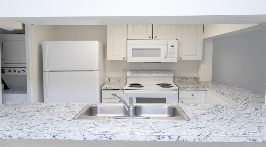 DAVENPORT, Florida 33897, 4 Bedrooms Bedrooms, ,3 BathroomsBathrooms,Residential,For Sale,ORCHID,0,MFRS5150832