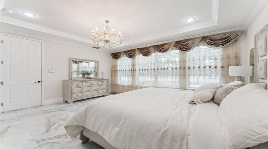 ORLANDO, Florida 32836, 5 Bedrooms Bedrooms, ,4 BathroomsBathrooms,Residential,For Sale,BRIXFORD,0,MFRO6409590