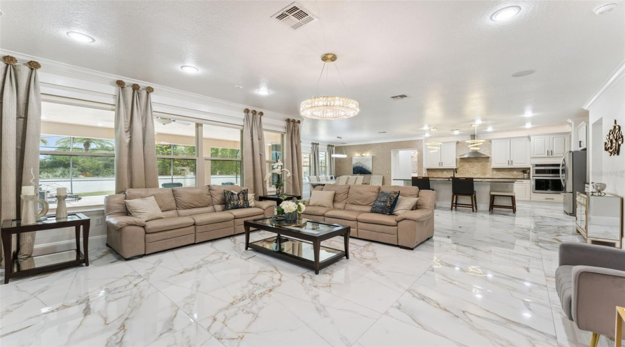 ORLANDO, Florida 32836, 5 Bedrooms Bedrooms, ,4 BathroomsBathrooms,Residential,For Sale,BRIXFORD,0,MFRO6409590
