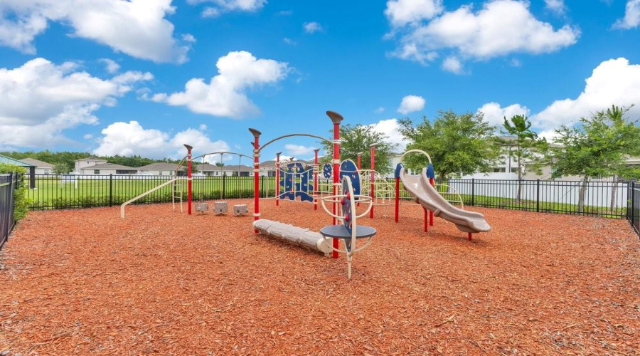 KISSIMMEE, Florida 34746, 4 Bedrooms Bedrooms, ,2 BathroomsBathrooms,Residential,For Sale,CANYON BREEZE,0,MFRTB8513879