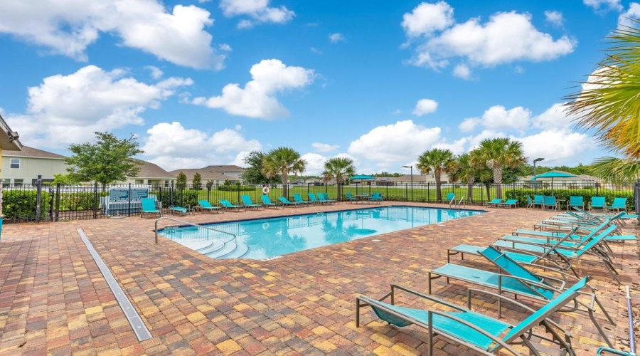 KISSIMMEE, Florida 34746, 4 Bedrooms Bedrooms, ,2 BathroomsBathrooms,Residential,For Sale,CANYON BREEZE,0,MFRTB8513879