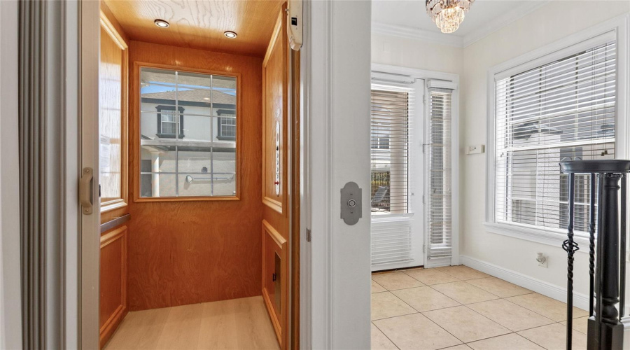 KISSIMMEE, Florida 34747, 5 Bedrooms Bedrooms, ,5 BathroomsBathrooms,Residential,For Sale,EUSTON DR,0,MFRS5150888