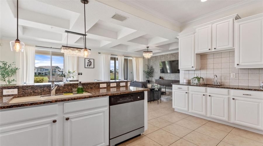 KISSIMMEE, Florida 34747, 5 Bedrooms Bedrooms, ,5 BathroomsBathrooms,Residential,For Sale,EUSTON DR,0,MFRS5150888