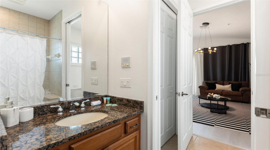 KISSIMMEE, Florida 34747, 5 Bedrooms Bedrooms, ,5 BathroomsBathrooms,Residential,For Sale,EUSTON DR,0,MFRS5150888