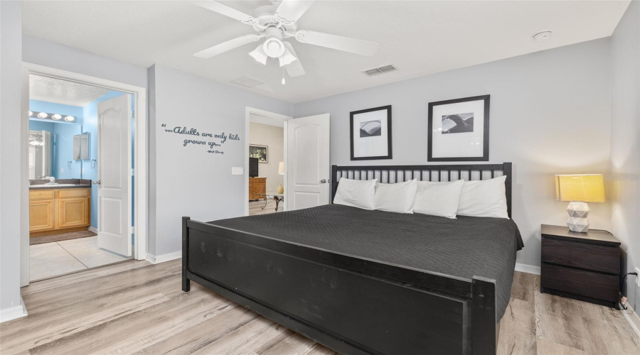 DAVENPORT, Florida 33896, 5 Bedrooms Bedrooms, ,3 BathroomsBathrooms,Residential,For Sale,SCRUB JAY,0,MFRS5150527
