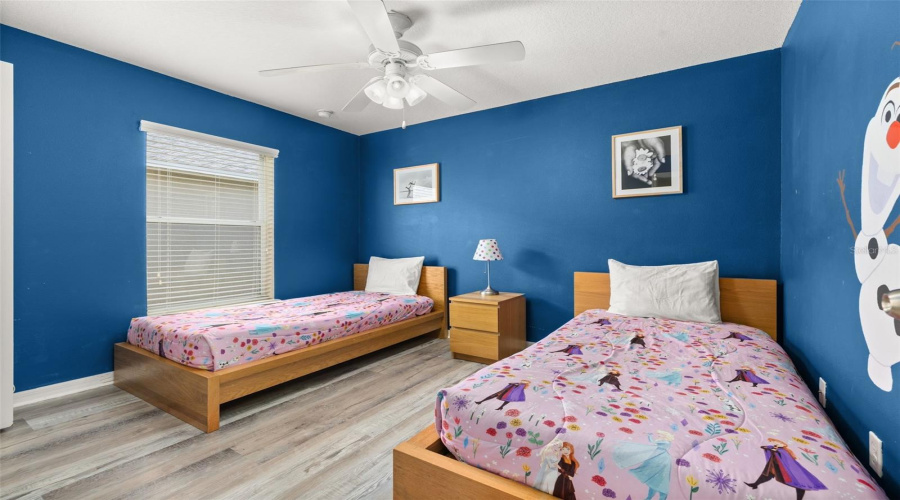 DAVENPORT, Florida 33896, 5 Bedrooms Bedrooms, ,3 BathroomsBathrooms,Residential,For Sale,SCRUB JAY,0,MFRS5150527