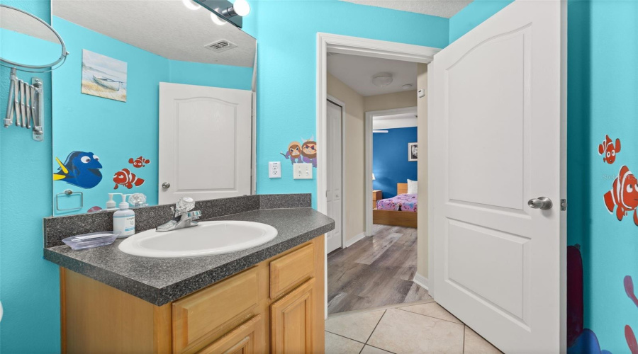 DAVENPORT, Florida 33896, 5 Bedrooms Bedrooms, ,3 BathroomsBathrooms,Residential,For Sale,SCRUB JAY,0,MFRS5150527