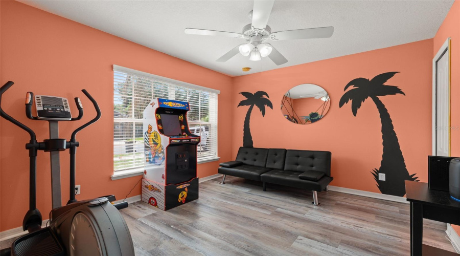 DAVENPORT, Florida 33896, 5 Bedrooms Bedrooms, ,3 BathroomsBathrooms,Residential,For Sale,SCRUB JAY,0,MFRS5150527