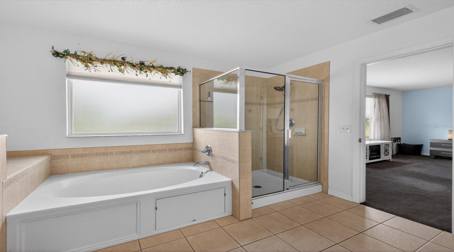 DAVENPORT, Florida 33837, 5 Bedrooms Bedrooms, ,3 BathroomsBathrooms,Residential,For Sale,SAND HILL POINT,0,MFRO6411388