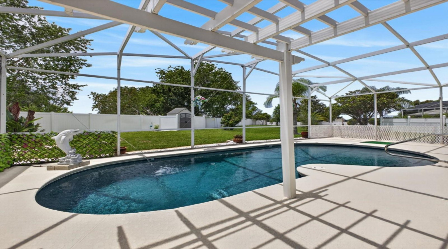 DAVENPORT, Florida 33837, 5 Bedrooms Bedrooms, ,3 BathroomsBathrooms,Residential,For Sale,SAND HILL POINT,0,MFRO6411388