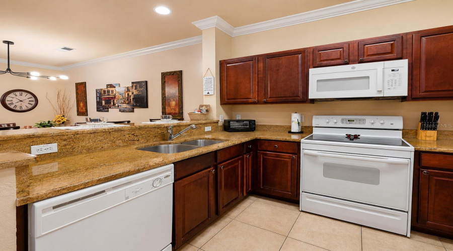 DAVENPORT, Florida 33896, 2 Bedrooms Bedrooms, ,2 BathroomsBathrooms,Residential,For Sale,TUSCANY,0,MFRTB8513942