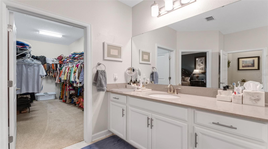DAVENPORT, Florida 33896, 5 Bedrooms Bedrooms, ,4 BathroomsBathrooms,Residential,For Sale,BLACKWOLF RUN RD,0,MFRS5150917