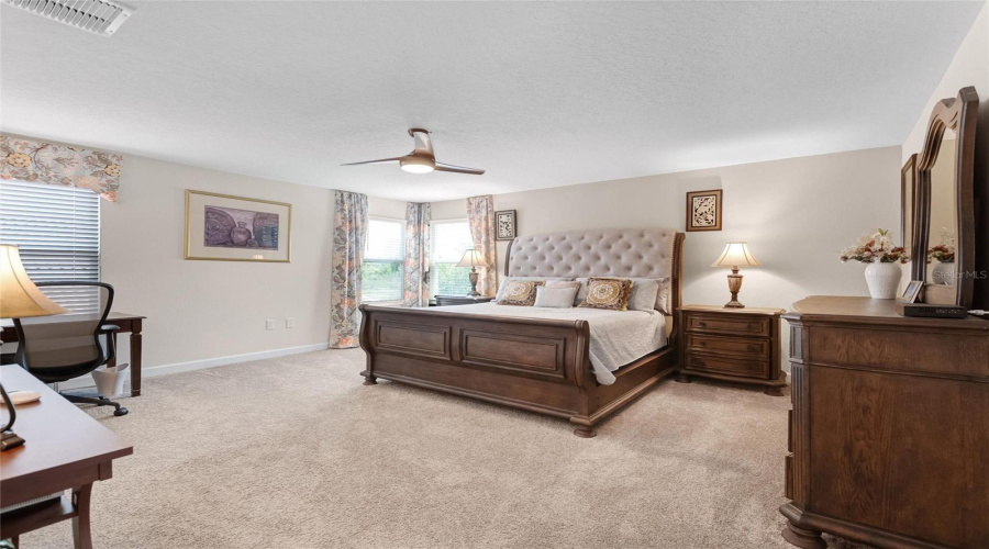 DAVENPORT, Florida 33896, 5 Bedrooms Bedrooms, ,4 BathroomsBathrooms,Residential,For Sale,BLACKWOLF RUN RD,0,MFRS5150917