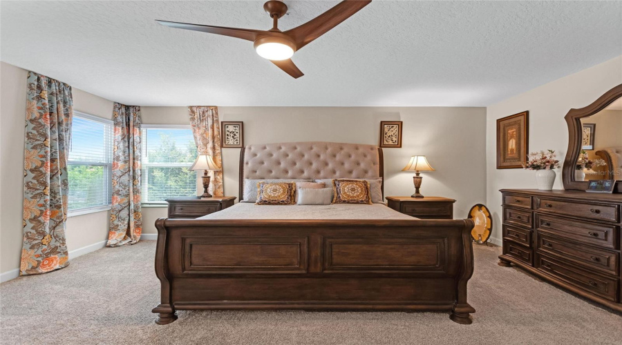 DAVENPORT, Florida 33896, 5 Bedrooms Bedrooms, ,4 BathroomsBathrooms,Residential,For Sale,BLACKWOLF RUN RD,0,MFRS5150917