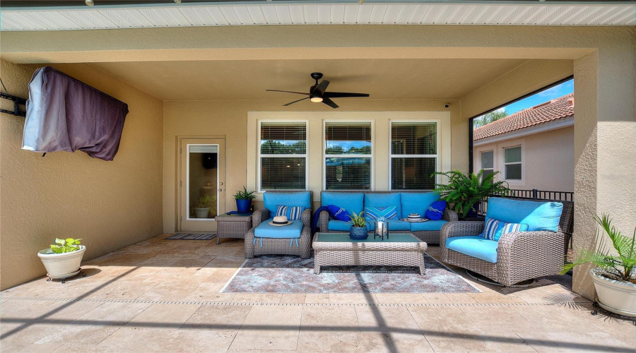 DAVENPORT, Florida 33896, 5 Bedrooms Bedrooms, ,4 BathroomsBathrooms,Residential,For Sale,BLACKWOLF RUN RD,0,MFRS5150917