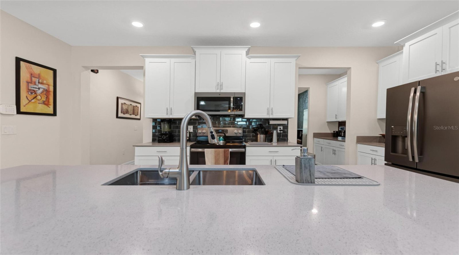 DAVENPORT, Florida 33896, 5 Bedrooms Bedrooms, ,4 BathroomsBathrooms,Residential,For Sale,BLACKWOLF RUN RD,0,MFRS5150917