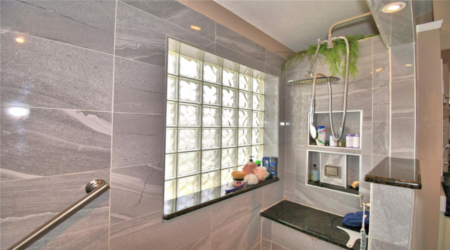 DAVENPORT, Florida 33837, 3 Bedrooms Bedrooms, ,2 BathroomsBathrooms,Residential,For Sale,SIERRA,0,MFRP4938834