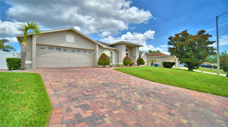 DAVENPORT, Florida 33837, 3 Bedrooms Bedrooms, ,2 BathroomsBathrooms,Residential,For Sale,SIERRA,0,MFRP4938834