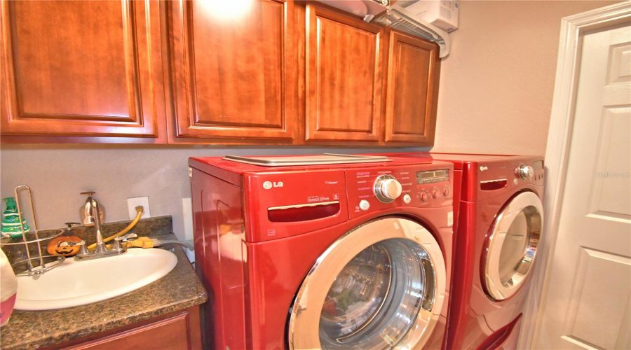 DAVENPORT, Florida 33837, 3 Bedrooms Bedrooms, ,2 BathroomsBathrooms,Residential,For Sale,SIERRA,0,MFRP4938834