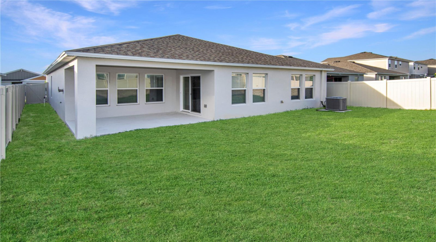 DAVENPORT, Florida 33837, 4 Bedrooms Bedrooms, ,2 BathroomsBathrooms,Residential,For Sale,CANYON OAK,0,MFRS5150404