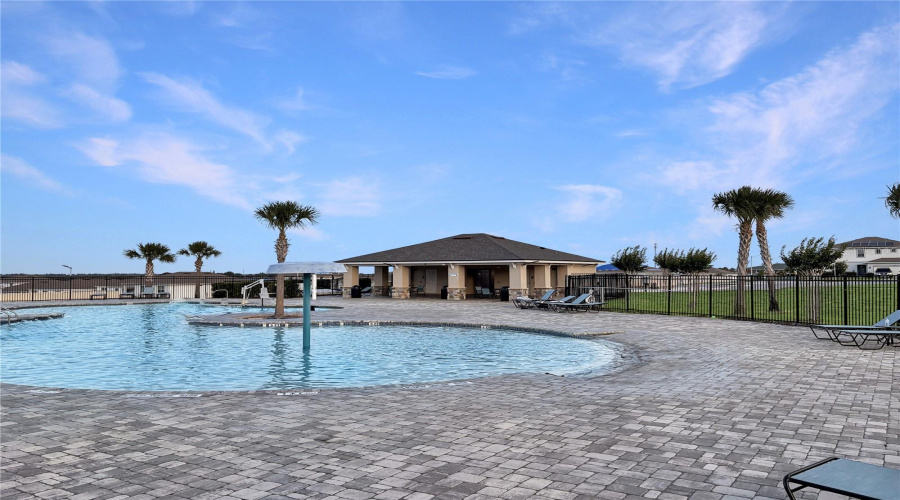DAVENPORT, Florida 33837, 4 Bedrooms Bedrooms, ,2 BathroomsBathrooms,Residential,For Sale,CANYON OAK,0,MFRS5150404