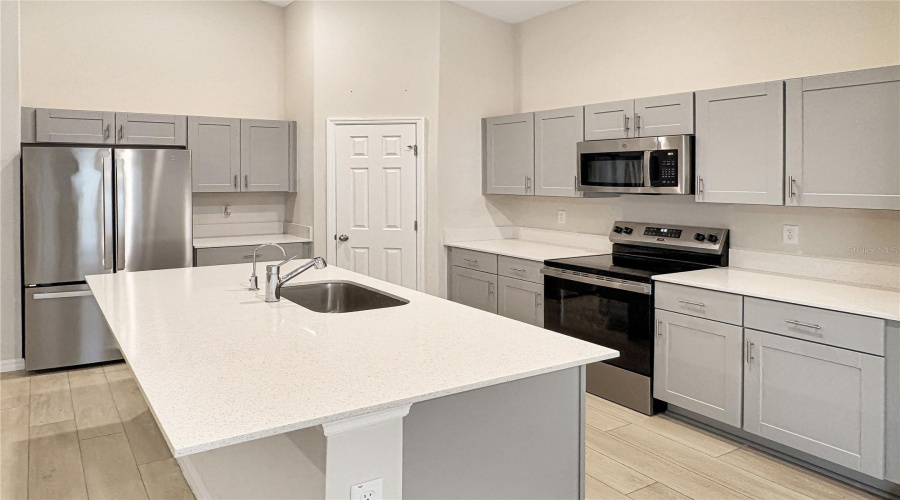 DAVENPORT, Florida 33837, 4 Bedrooms Bedrooms, ,2 BathroomsBathrooms,Residential,For Sale,CANYON OAK,0,MFRS5150404