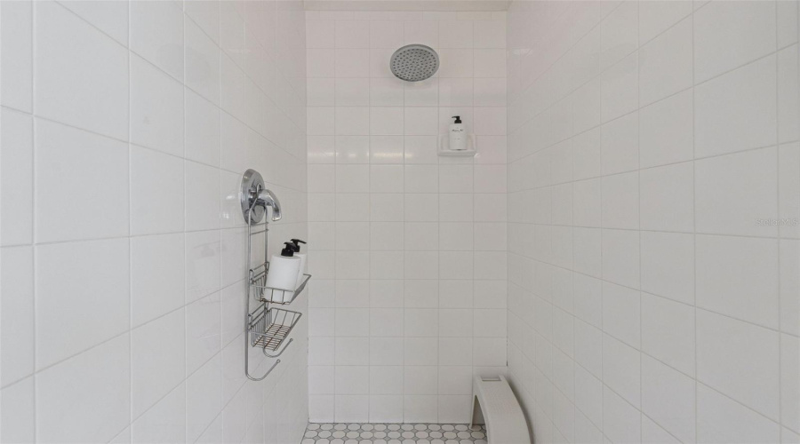 KISSIMMEE, Florida 34746, 4 Bedrooms Bedrooms, ,3 BathroomsBathrooms,Residential,For Sale,MADIERA BEACH,0,MFRS5146755