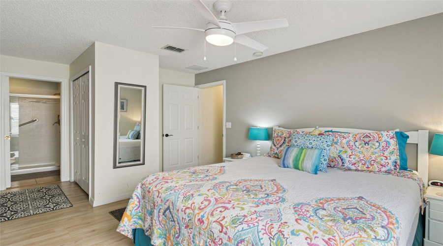 KISSIMMEE, Florida 34746, 4 Bedrooms Bedrooms, ,3 BathroomsBathrooms,Residential,For Sale,MADIERA BEACH,0,MFRS5146755
